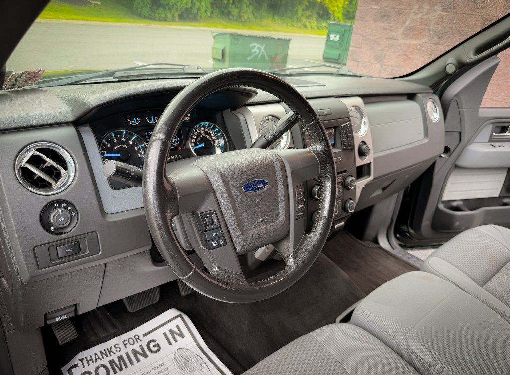 Used 2013 Ford F150 XLT w/ Luxury Equipment Group AWD/4WD image 17