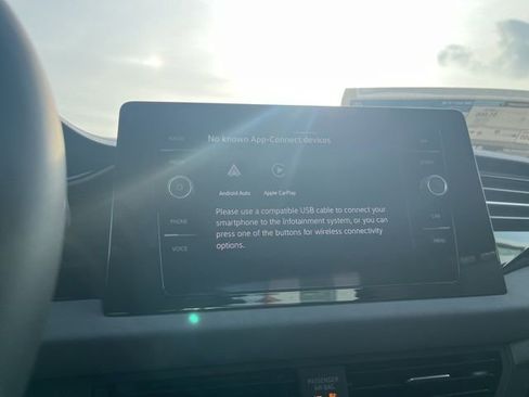 New 2026 Volkswagen Jetta SE FWD image 16