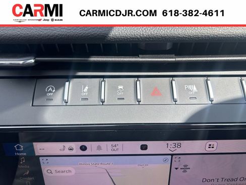 New 2026 Jeep Grand Cherokee Altitude AWD/4WD image 19