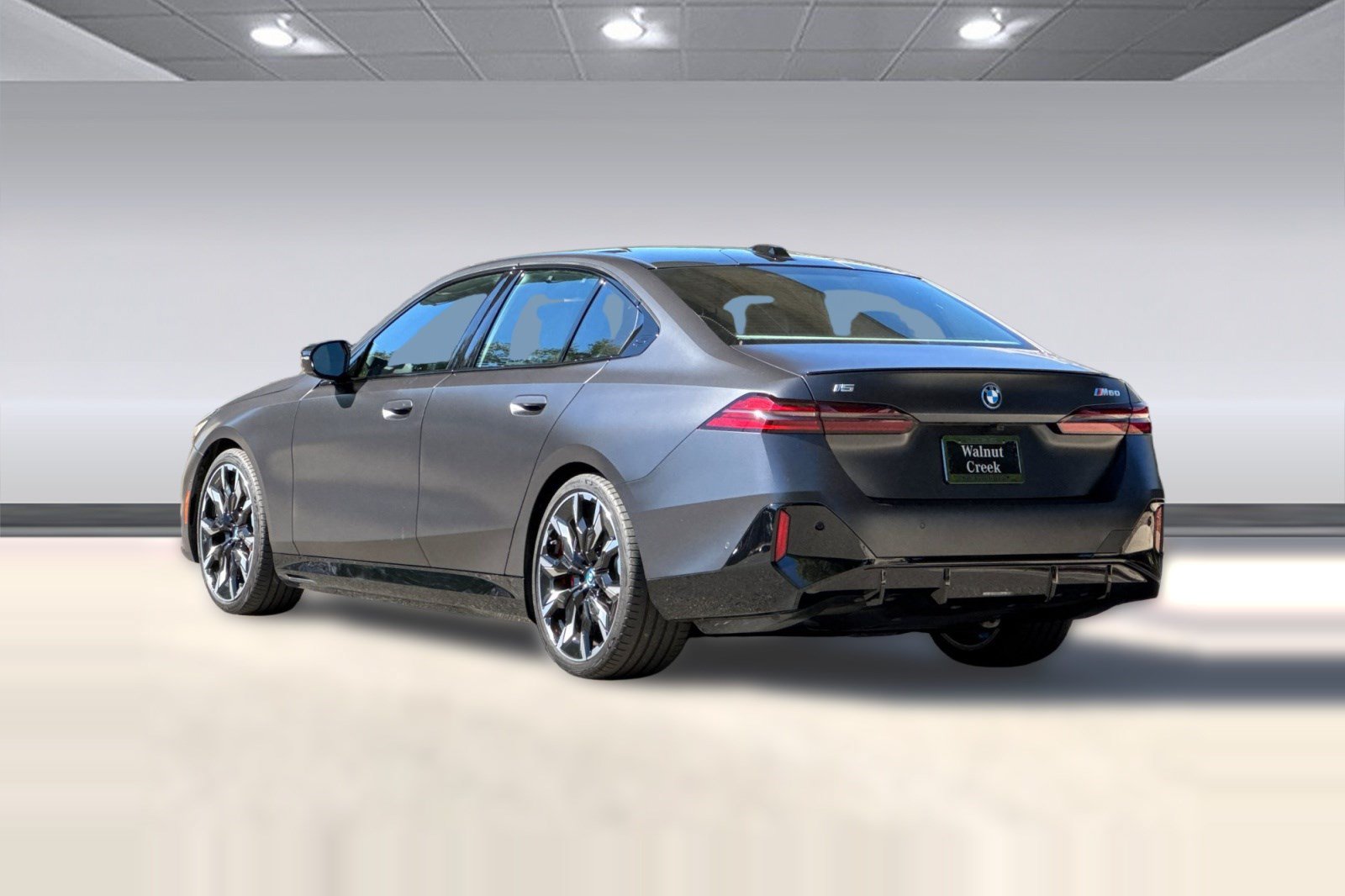 Used 2024 BMW i5 M60 w/ Executive Package AWD/4WD image 3
