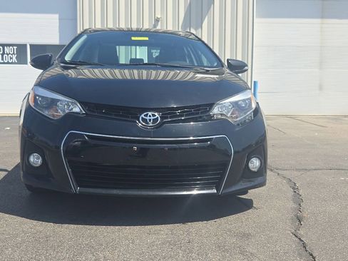 Used 2015 Toyota Corolla S FWD image 2