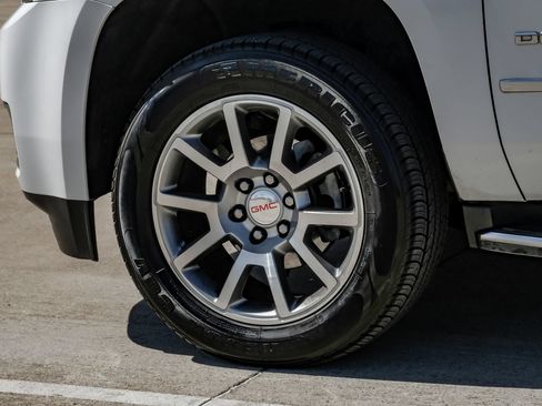 Used 2018 GMC Yukon Denali RWD image 66