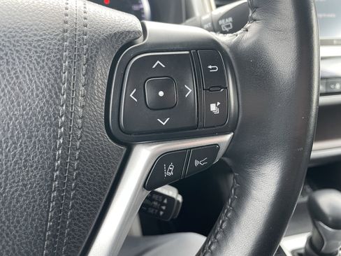 Used 2017 Toyota Highlander Limited w/ Protection Package #3 image 17