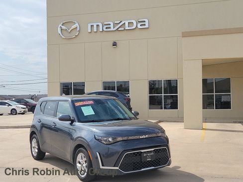 Used 2024 Kia Soul LX w/ Option Group 015 FWD image 1