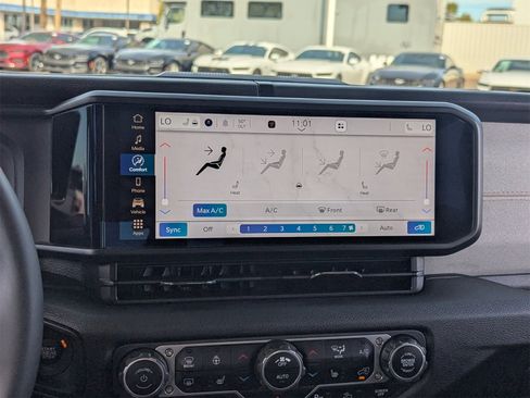 Used 2024 Jeep Wrangler Sport S image 19