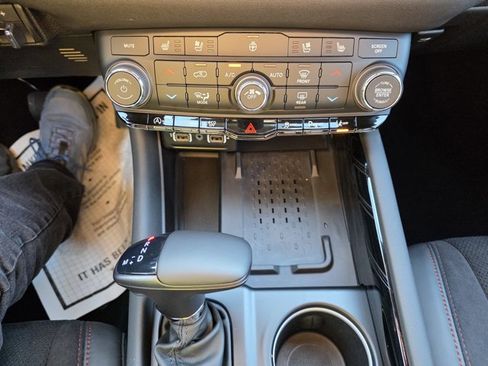 Used 2026 Dodge Durango GT image 8