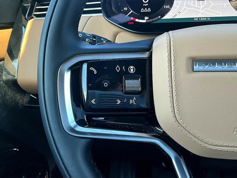 Used 2025 Land Rover Range Rover Sport SE image 20