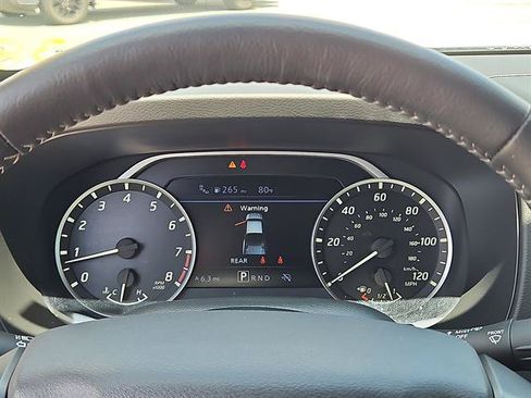 Used 2025 Nissan Frontier SV w/ SV Convenience Package RWD image 15