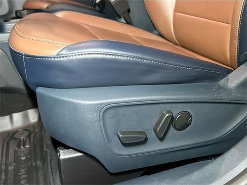 Certified 2022 Ford Maverick Lariat w/ Lariat Luxury Package image 16