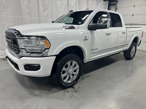 Used 2024 RAM 2500 Limited image 3