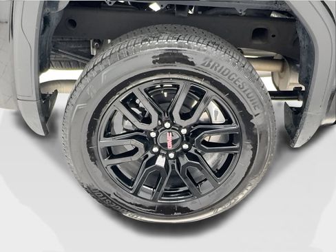 Used 2025 GMC Sierra 1500 Elevation RWD image 18