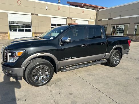 Used 2019 Nissan Titan Platinum Reserve AWD/4WD image 2