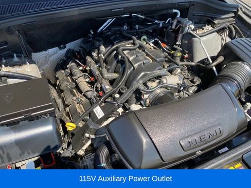 Used 2025 Dodge Durango R/T AWD/4WD image 23