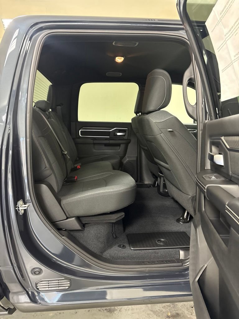 New 2026 RAM 2500 Big Horn AWD/4WD image 29