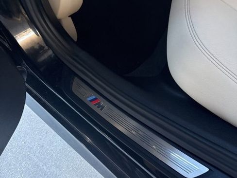 Used 2020 BMW M550i xDrive w/ Executive Package image 25