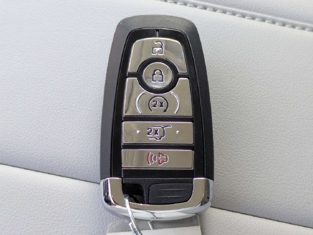 New 2026 Lincoln Nautilus Premier w/ Jet Appearance Package AWD/4WD image 29