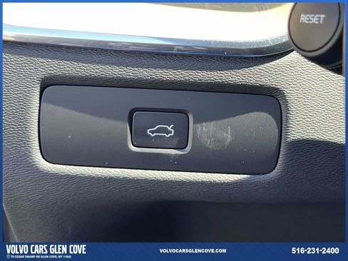 Used 2026 Volvo XC60 B5 Plus w/ Protection Package Premier image 20