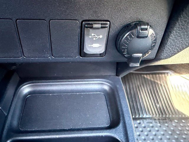 Used 2018 Toyota RAV4 XLE w/ Plus Extra Value Package AWD/4WD image 25