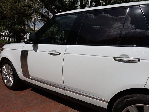 Used 2015 Land Rover Range Rover Supercharged image 23