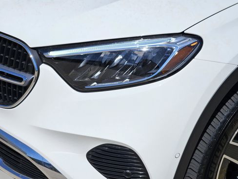 Certified 2026 Mercedes-Benz GLC 300 4MATIC image 7