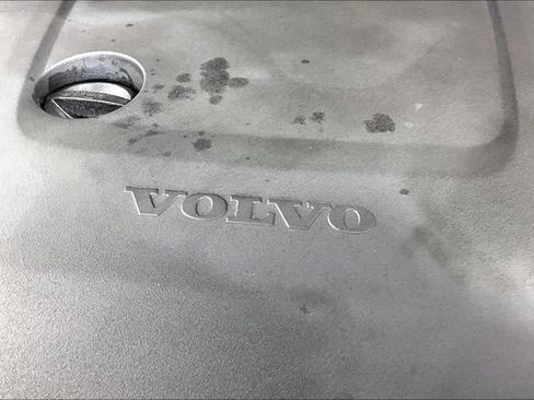 Used 2023 Volvo XC90 B6 Plus AWD/4WD image 33