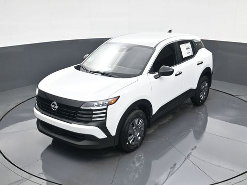 New 2026 Nissan Kicks S image 25