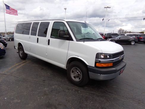 Used 2013 Chevrolet Express 3500 LT w/ LT Preferred Equipment Group RWD image 3