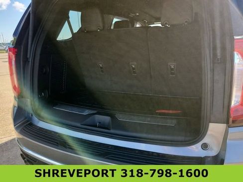 Used 2022 GMC Yukon Denali w/ Denali Ultimate Package AWD/4WD image 27