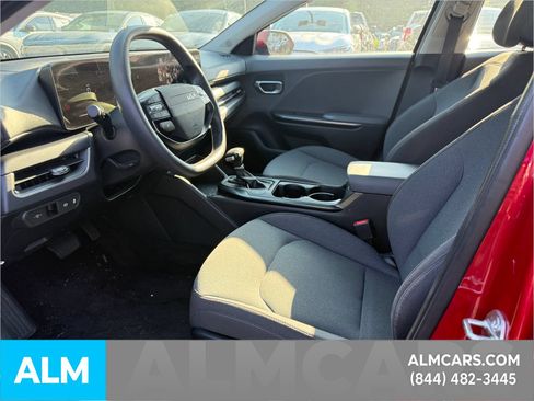 Used 2025 Kia K4 FWD image 11
