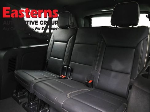 Used 2023 Chevrolet Suburban Premier RWD image 28