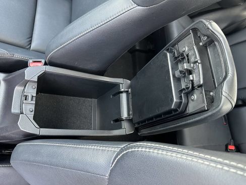 Used 2016 Toyota RAV4 Limited AWD/4WD image 40