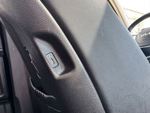 Used 2023 Kia Telluride S w/ S Sunroof Package FWD image 28