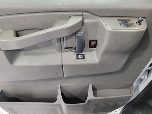 Used 2024 Chevrolet Express 2500 w/ Driver Convenience Package image 23