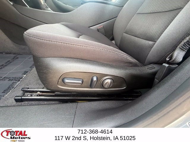 Certified 2023 Chevrolet Malibu LT FWD image 10