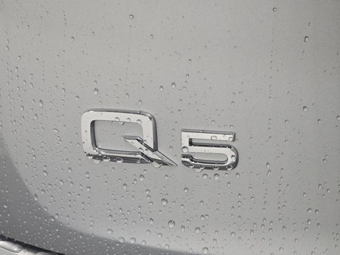 Used 2023 Audi Q5 2.0T Premium w/ Convenience Package image 33