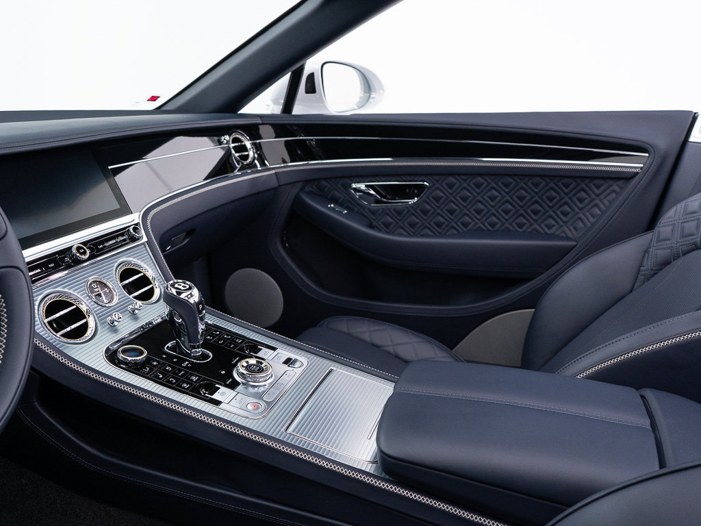 Certified 2020 Bentley Continental GT AWD/4WD image 31
