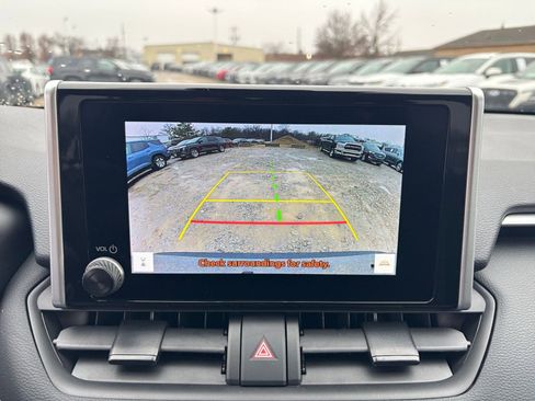 Used 2025 Toyota RAV4 XLE image 17