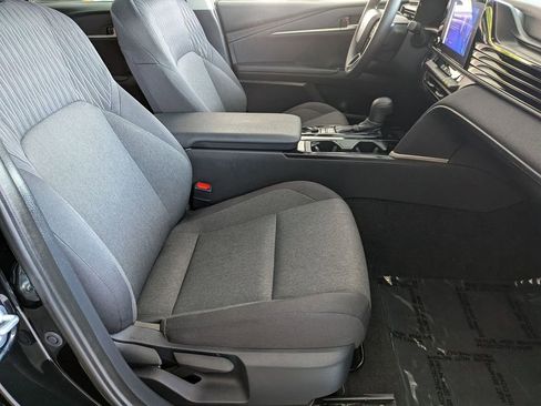 Used 2025 Toyota Camry LE image 30