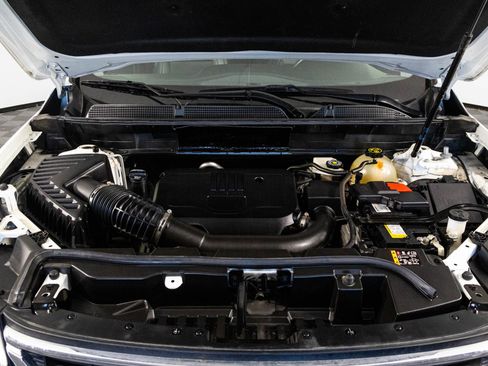 Certified 2023 GMC Acadia SLT image 47