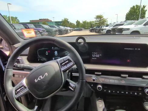Used 2024 Kia Telluride EX X-Line AWD/4WD image 28