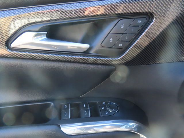 Certified 2025 Chevrolet Traverse High Country w/ LPO, Floor Liner Package AWD/4WD image 13