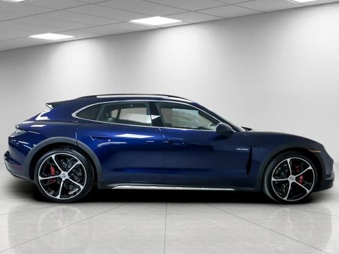 New 2025 Porsche Taycan 4S image 9