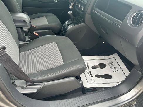 Used 2012 Jeep Patriot Sport AWD/4WD image 12