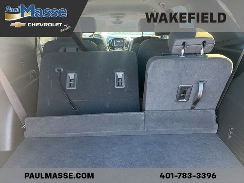 Used 2023 Chevrolet Traverse LT w/ Rear Camera Mirror Package image 14