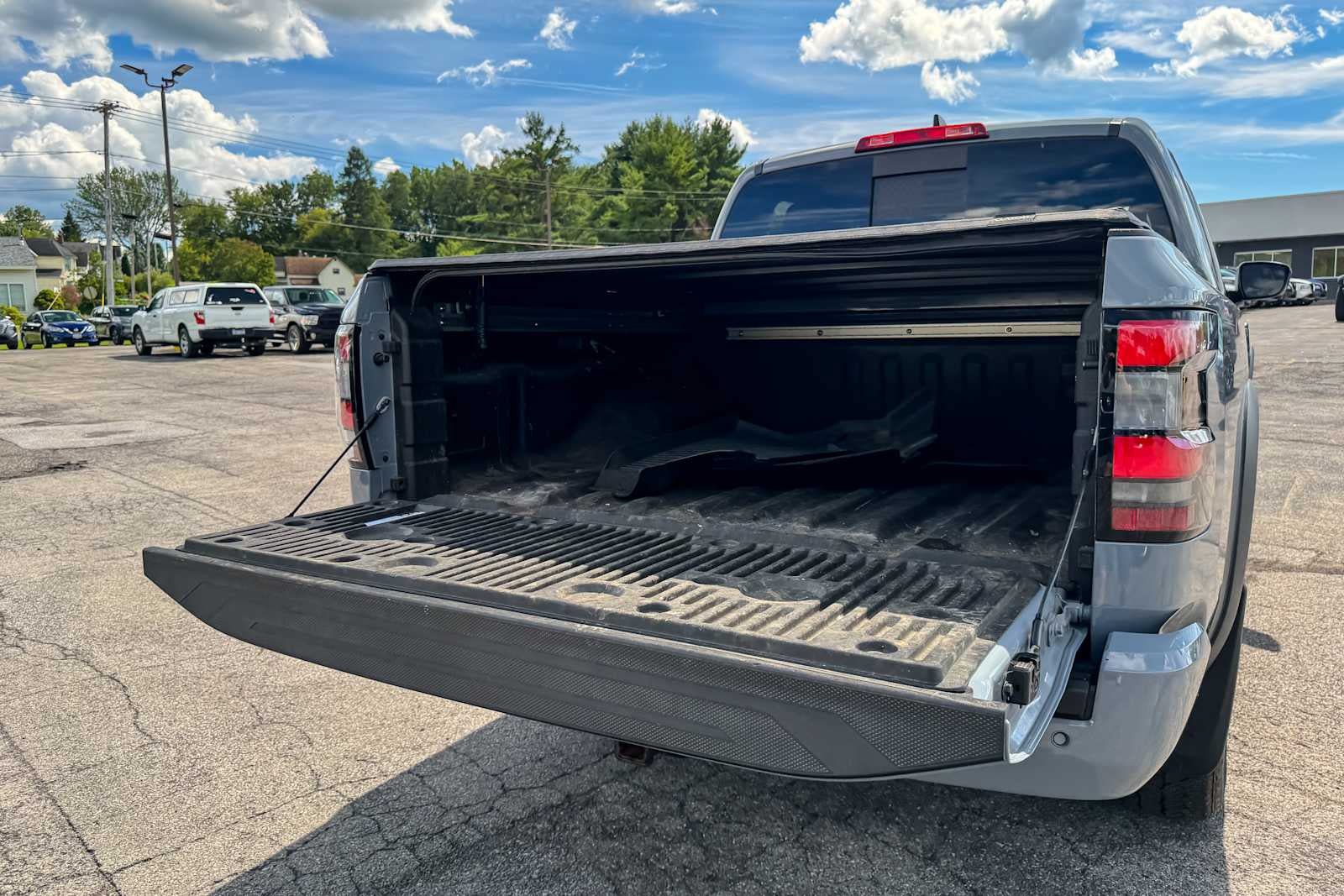 Certified 2023 Nissan Frontier PRO-4X w/ Pro-4X Premium Package AWD/4WD image 13