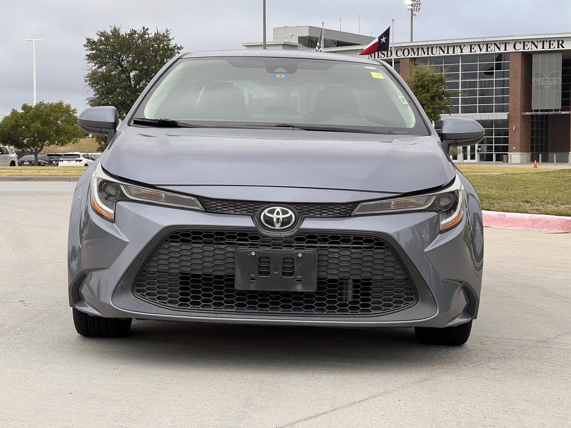 Used 2022 Toyota Corolla LE FWD image 9