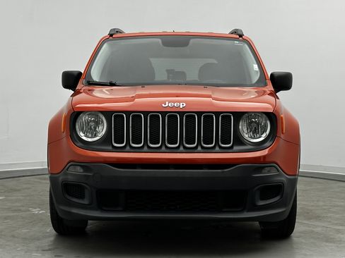 Used 2016 Jeep Renegade Sport w/ Power & Air Group image 2