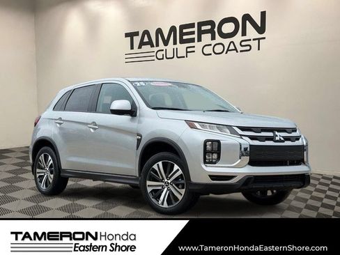 Used 2025 Mitsubishi Outlander Sport ES AWD/4WD image 1