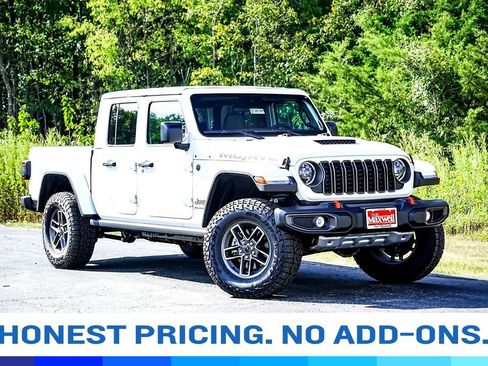 New 2025 Jeep Gladiator Mojave w/ Convenience Group image 1