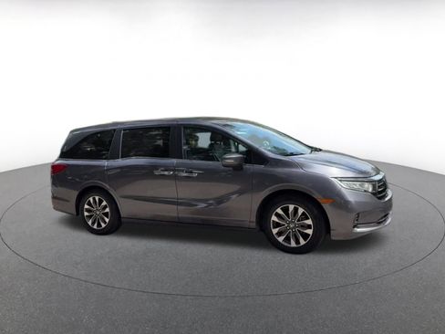 Used 2024 Honda Odyssey EX-L image 2